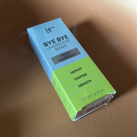 IT BYE BYE UNDER EYES - Picture 6 of 7